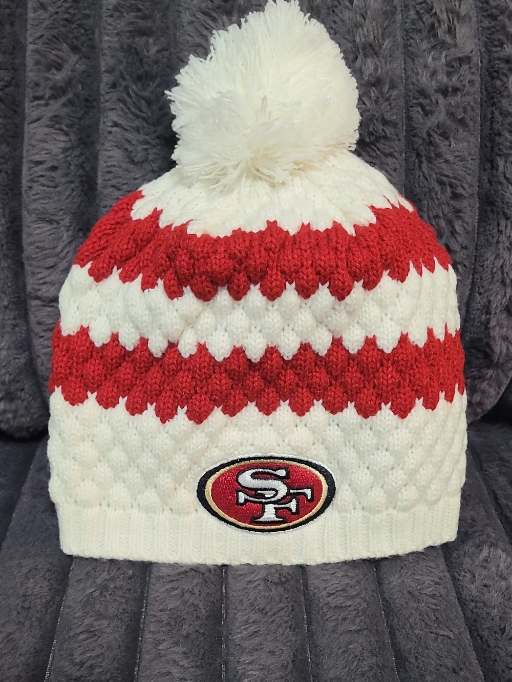San Francisco 49ers Red and White Knit Pom Beanie
